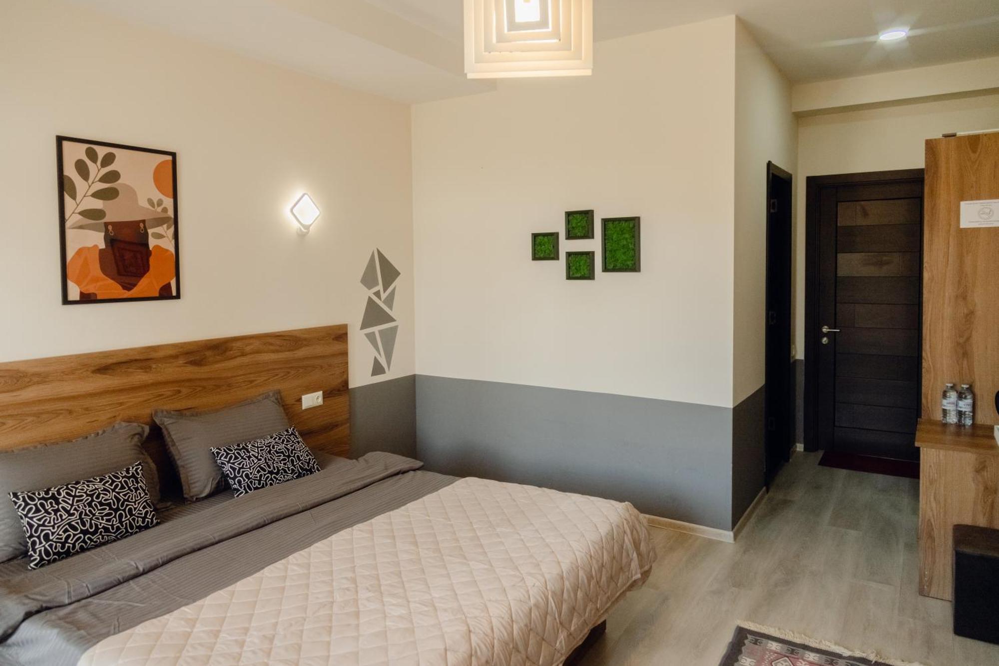 Hotel Graf T Tiflis Exterior foto